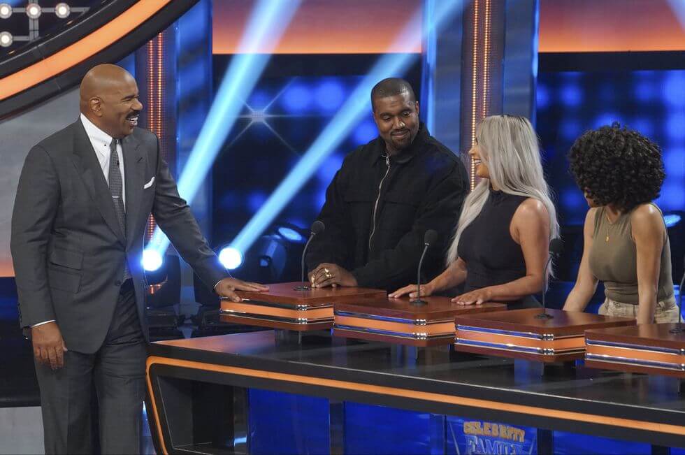 familyfeud-1527097762-1.jpg