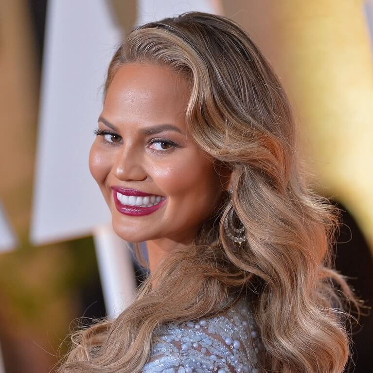 chrissy-teigen.jpg