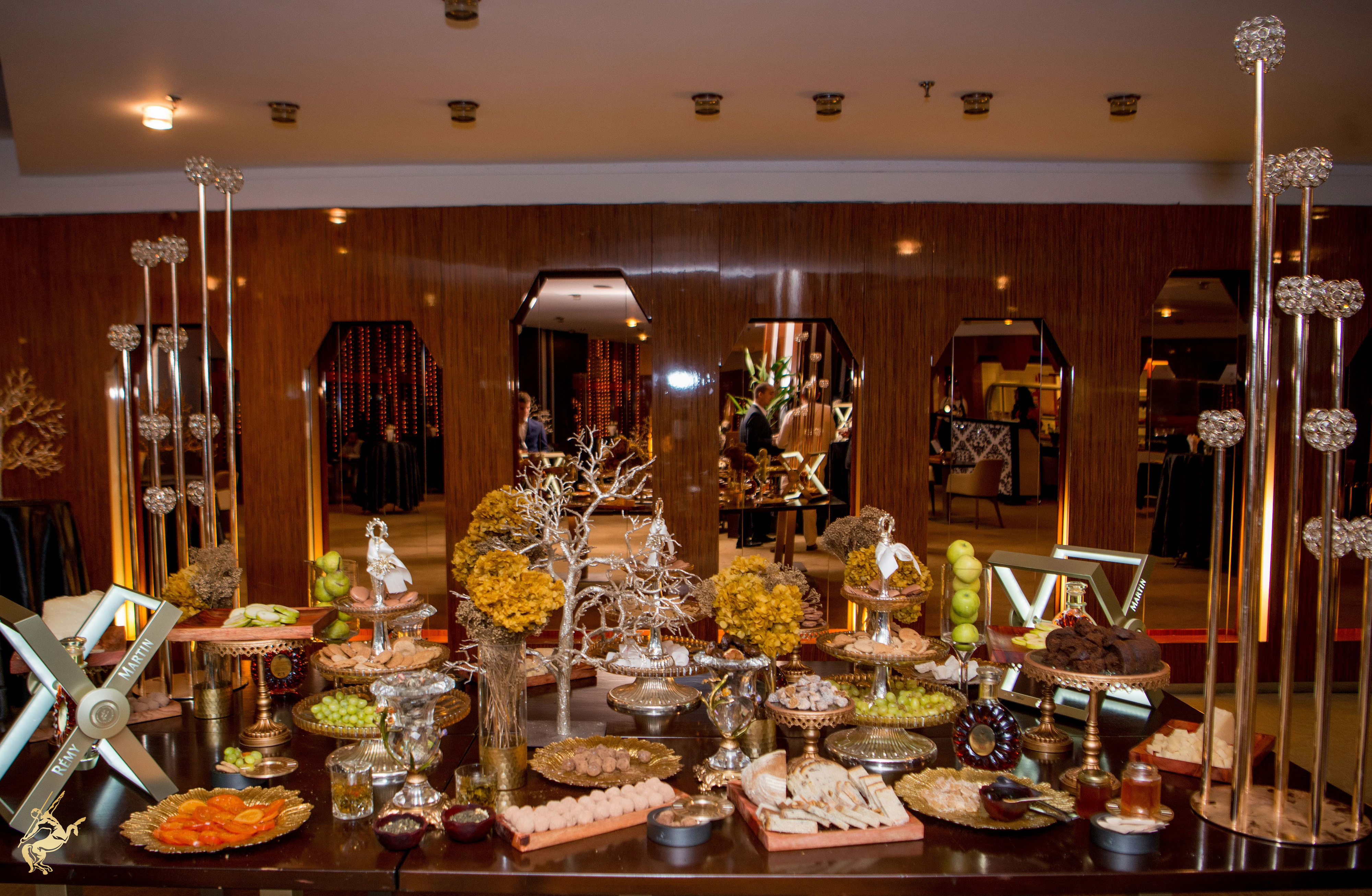 Table Spread