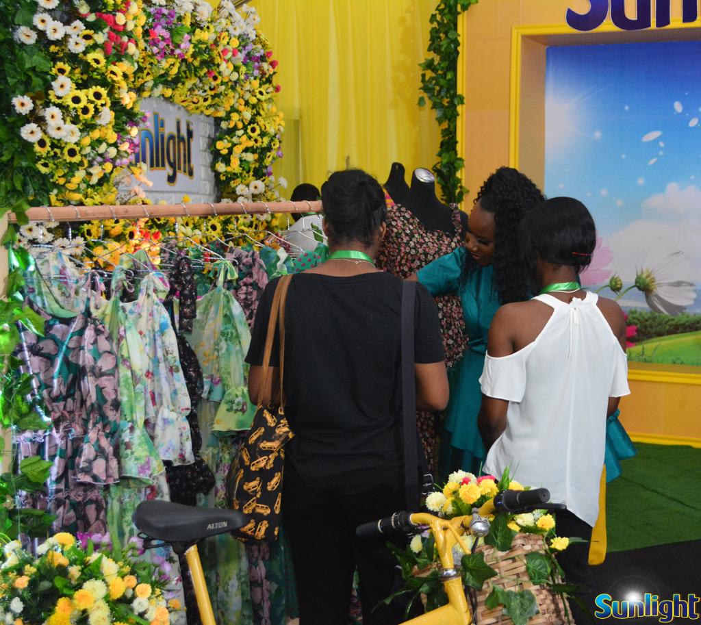 Images from the LFW (Sunlight)1